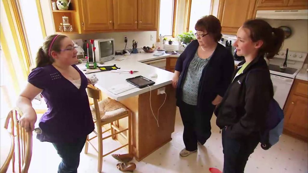 Gabby, Her Mom, And Her Sister