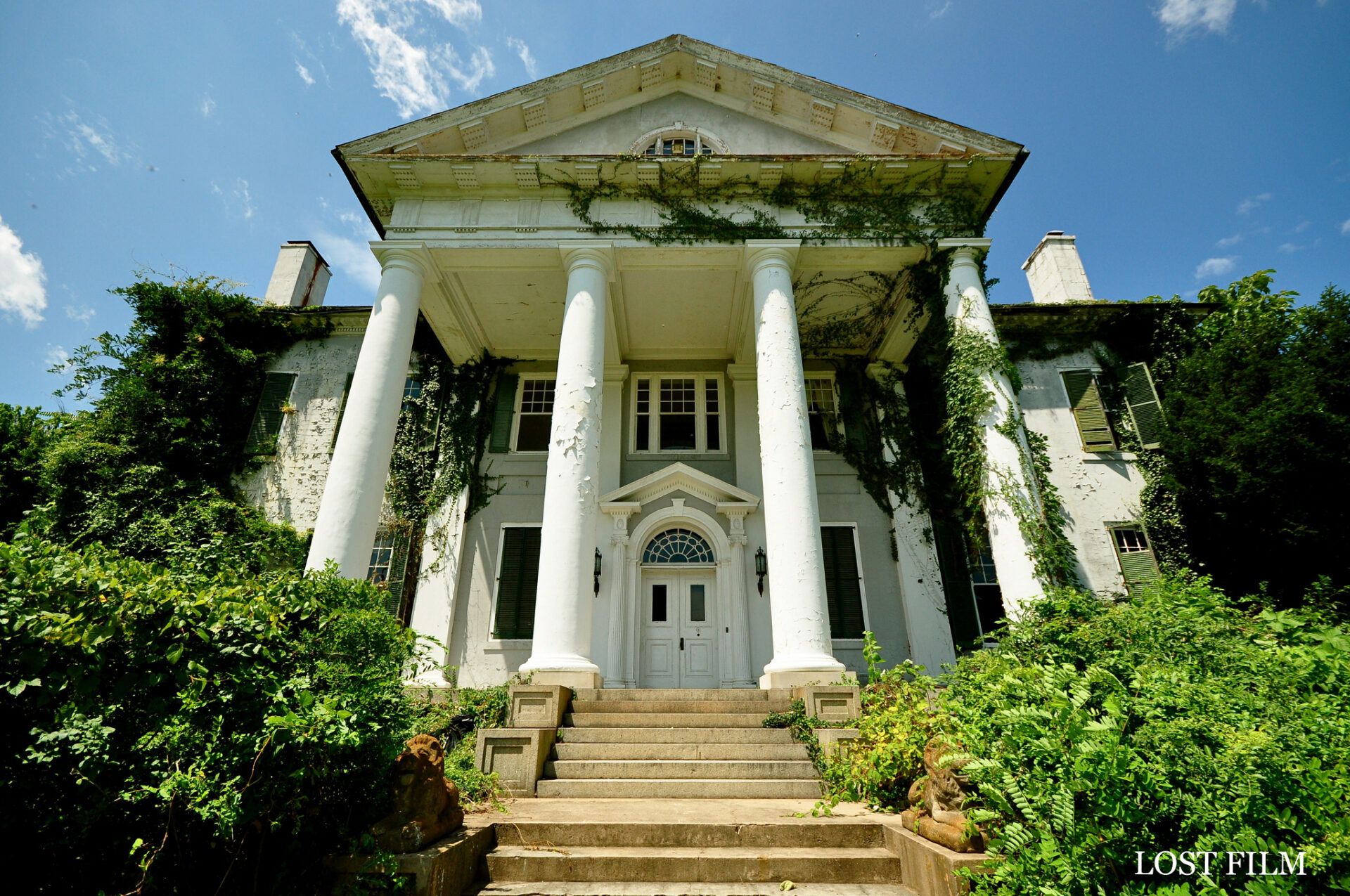 Abandoned Selma Plantation Estate